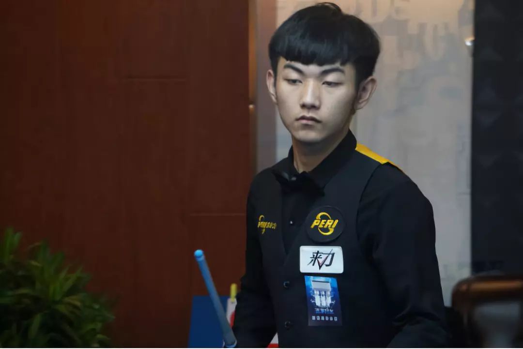 显得格外冰 显得格外冰