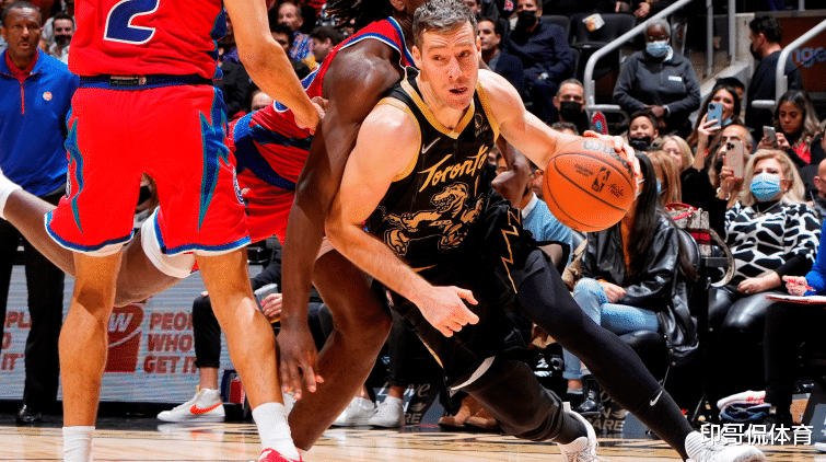 曼联新帅迎最大考验？数据示阿森纳乘胜追击.