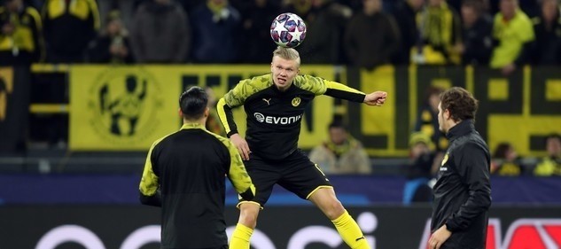 球队进攻由 球队进攻由